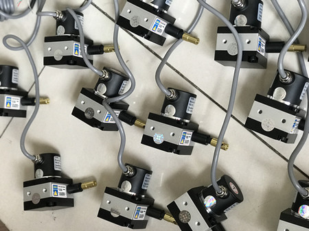 JL150-V1500ϵ��ֱ��λ�Ƃ�������ԭ���c�`����